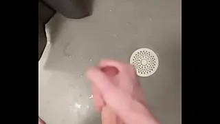18yo virgin blowing a huge load in shower